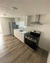 Building Photo - 1620 Ewing Ave