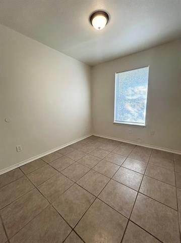 Building Photo - 5018 Nell St