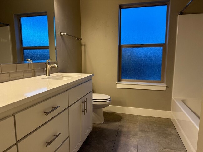 Building Photo - Beautiful home in Mirada!  A must see!