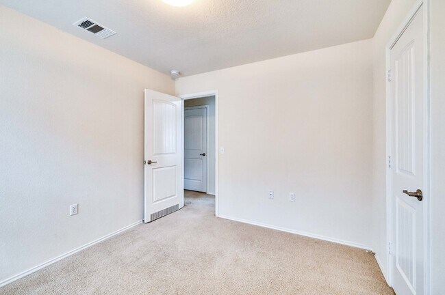 Building Photo - 4220 Creede Dr