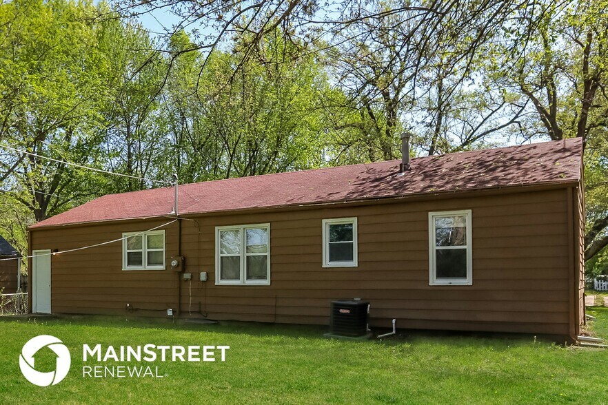 Building Photo - 10002 Wheeling Ave