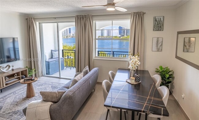 Building Photo - 3255 NE 184th St