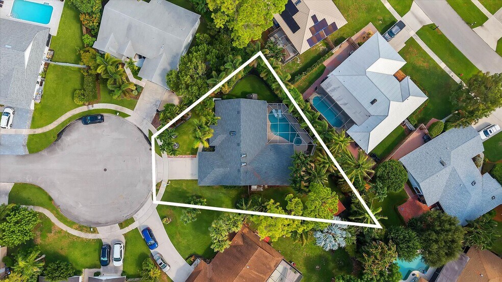 Building Photo - 1021 Corallita Ct