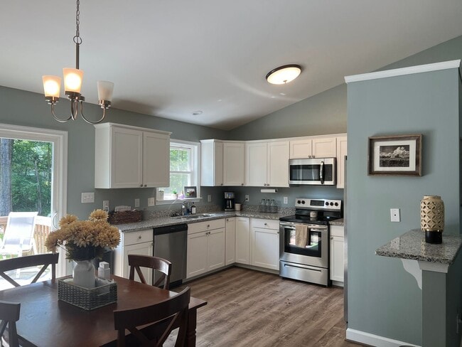 Building Photo - Sought after Waterfront Community in Colonial Beach