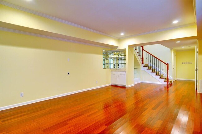 Building Photo - 3024 Hulen Ct