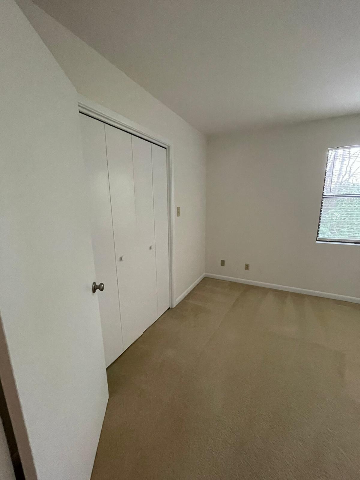 Building Photo - 128 Beechwood Drive