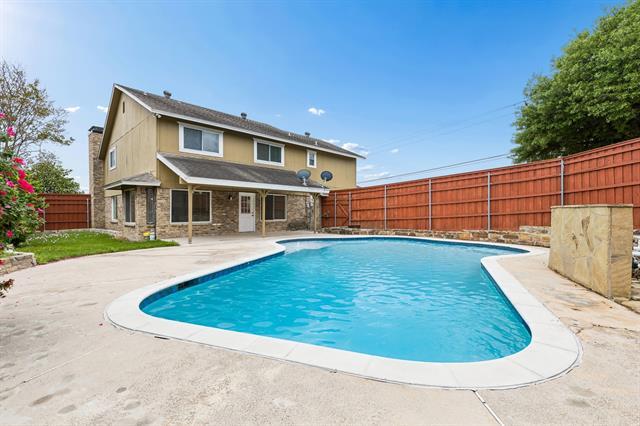 Building Photo - 1801 Hanover Dr