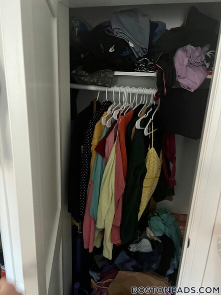 Building Photo - 7 Strathmore Rd