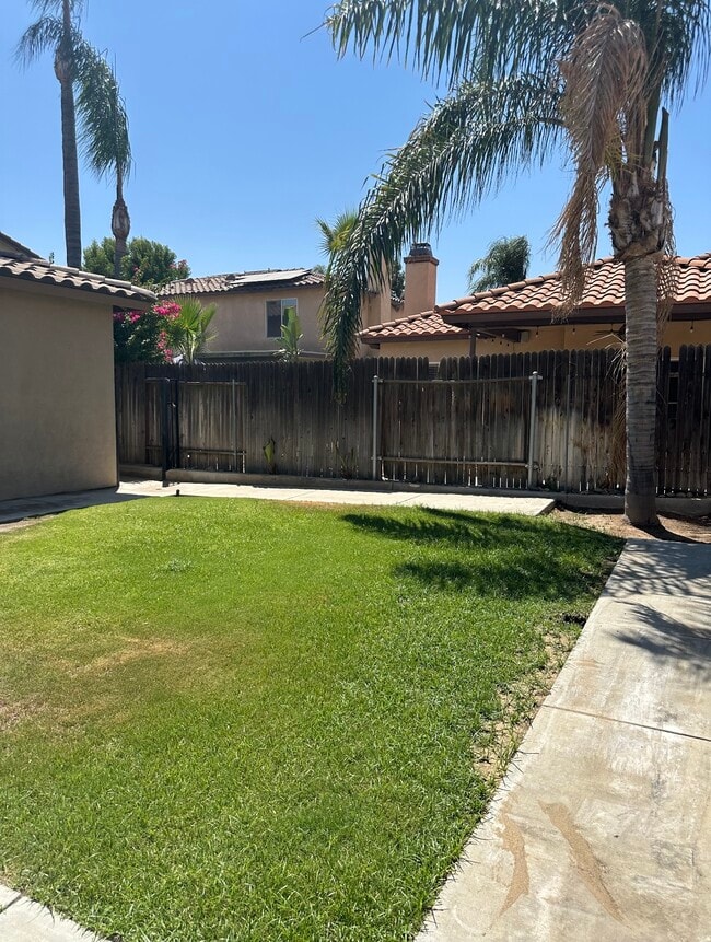 Building Photo - 229 Villa Elegante Dr