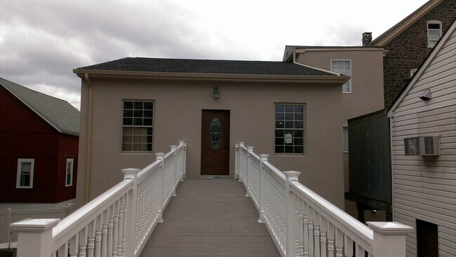 Primary Photo - 3118 Sumneytown Pike