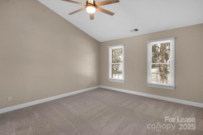 Building Photo - 1202 Coachman Dr