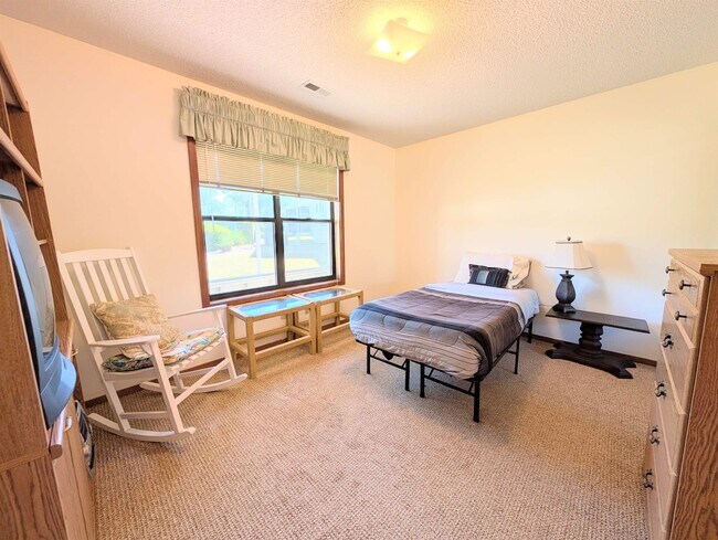 Building Photo - 4489 Little River Inn Ln