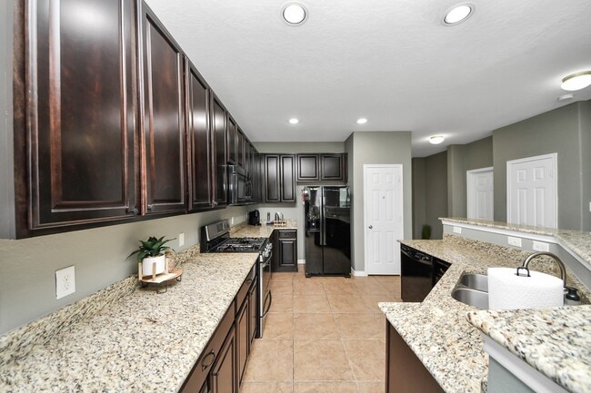 Building Photo - 1601 Bel Riposo Ln