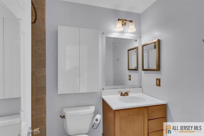 Building Photo - 48 Tanglewood Ct