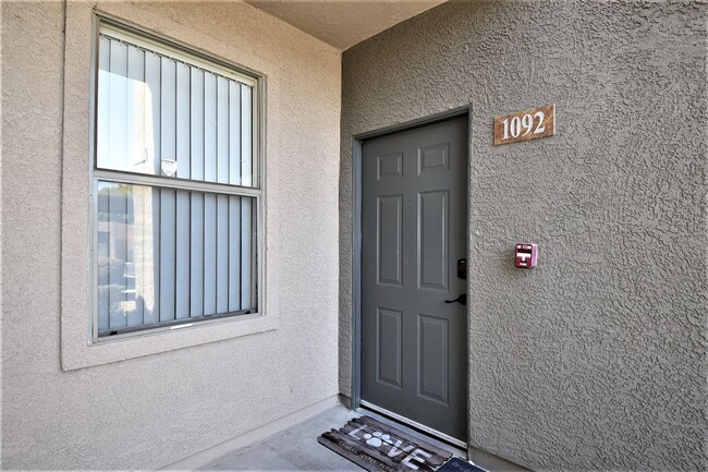 Building Photo - Lovely 1st Floor, 2 Bed 2 Bath At Coronado...