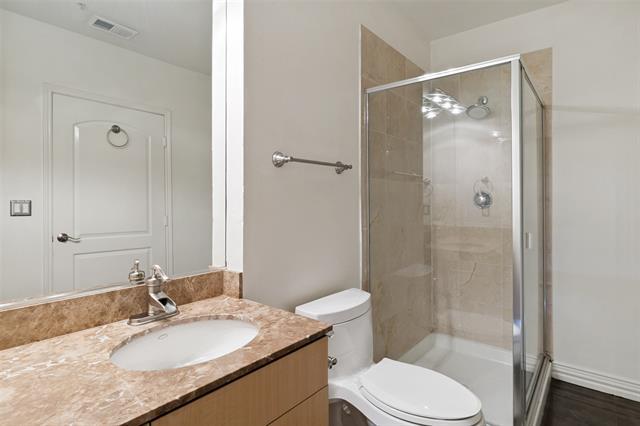 Building Photo - 3225 Turtle Creek Blvd