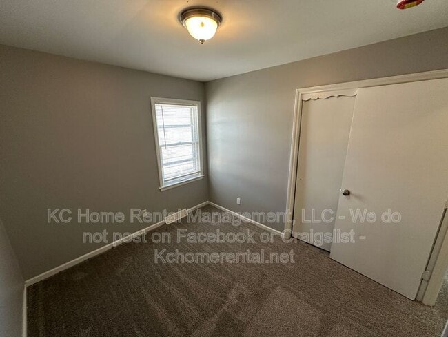 Building Photo - 7318 James A Reed Rd