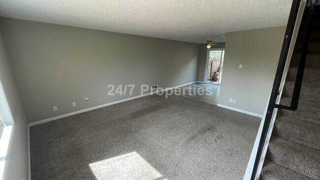 Building Photo - 2023-12573MF