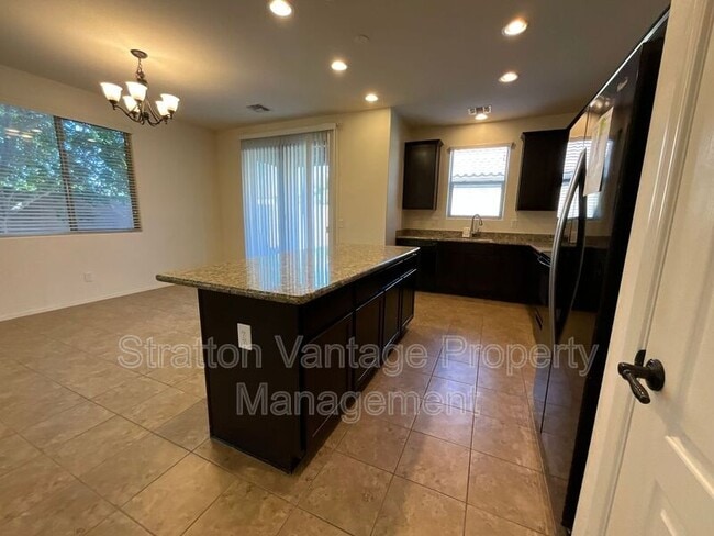 Building Photo - 3432 E Russell St