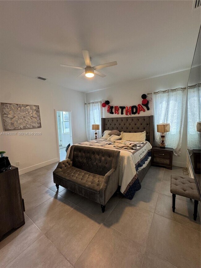 Building Photo - 5012 Gunn Pl