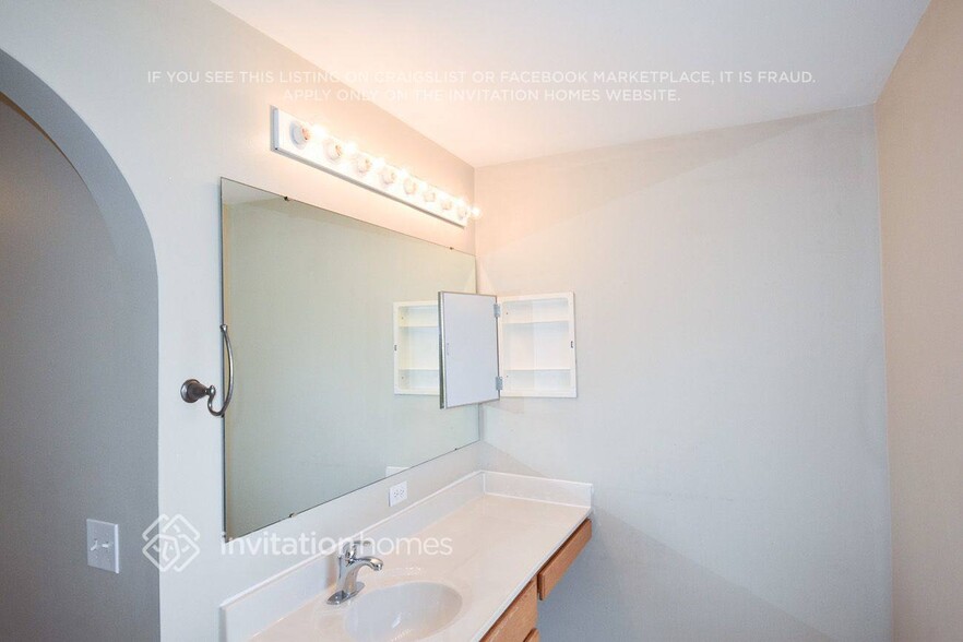 Building Photo - 8075 Settlers Creek Cir