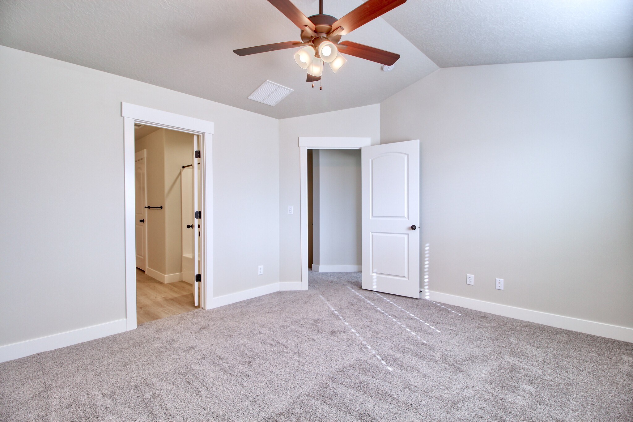 Building Photo - 2020 N 3830 W
