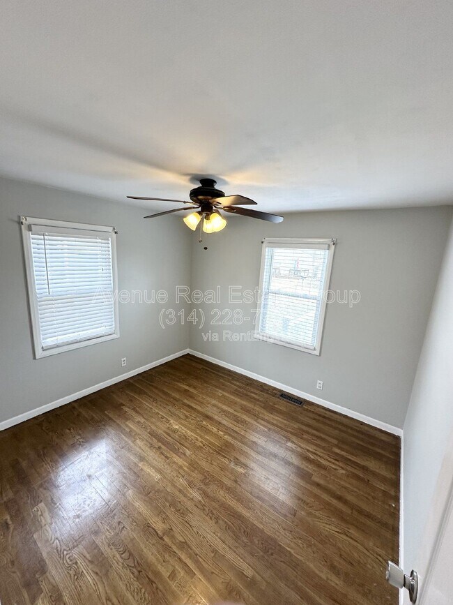 Building Photo - 12154 Parkwood Pl