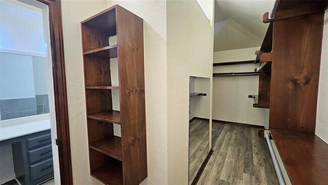 Building Photo - 4017 Eaton Pl
