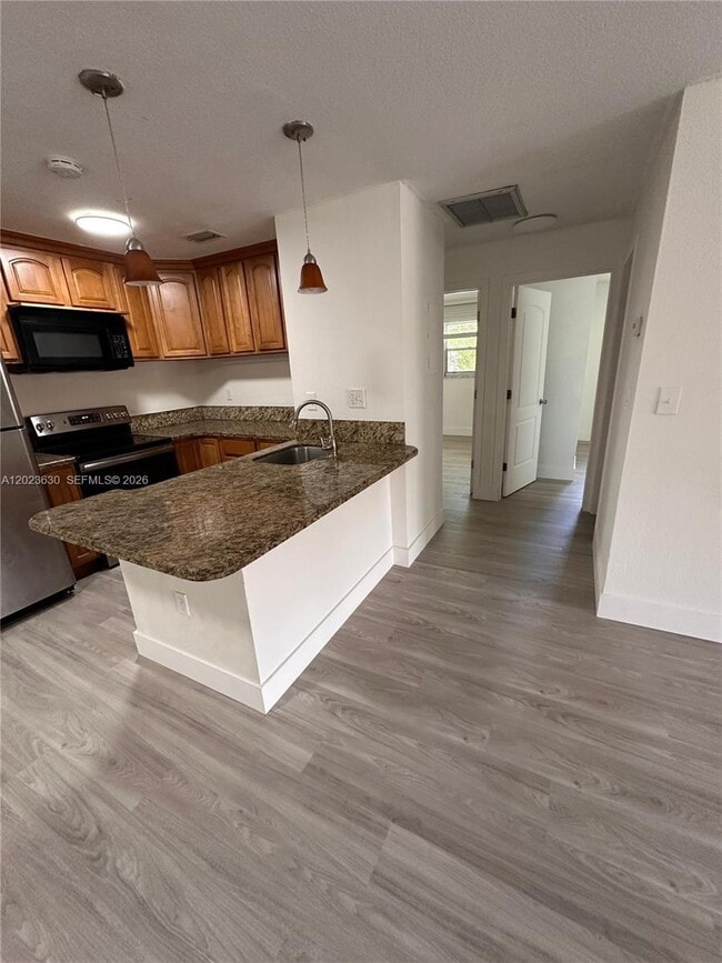 Building Photo - 15619 SW 73rd Cir Terrace