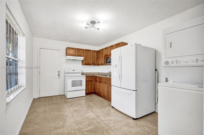 Building Photo - 2907 NW 103rd St