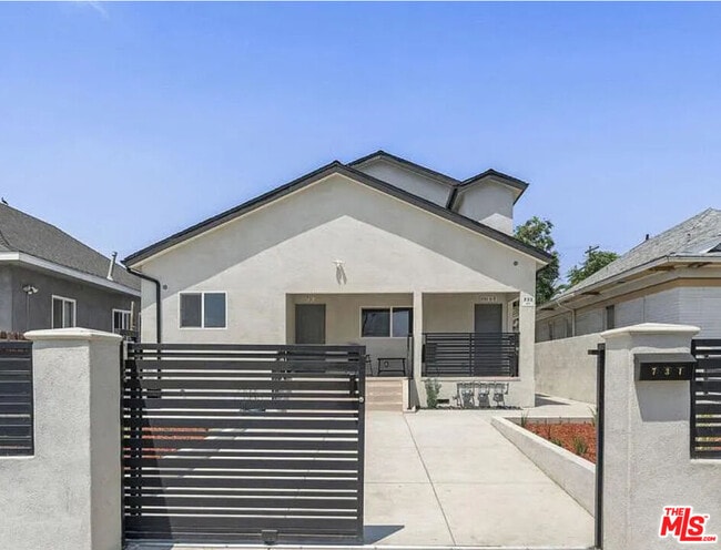 Building Photo - 731 E 33rd St