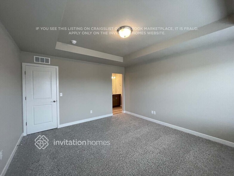 Building Photo - 13593 Arriba Dr