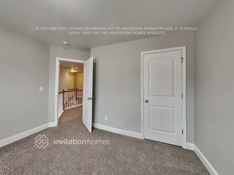 Building Photo - 42 Pearsall Farm Ln