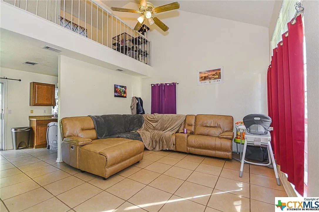 Building Photo - 2404 Magnum Cir