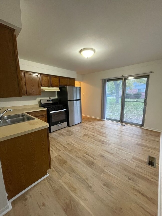 Building Photo - 3-Bedroom Home on a Corner Lot | Early Move in Available!