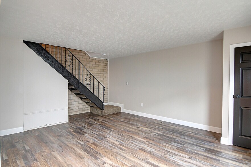 Building Photo - 306 Chadwick Pl