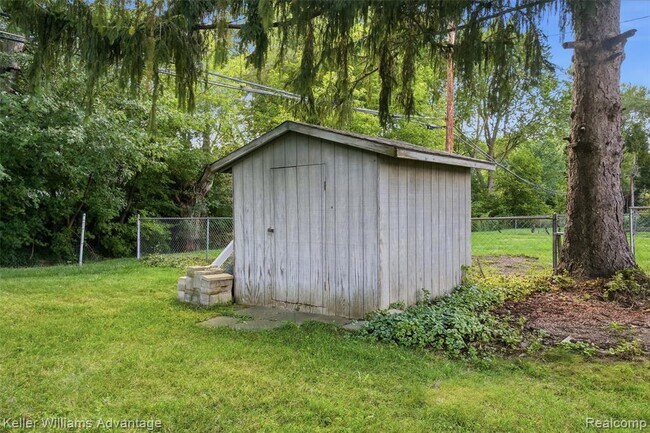 Building Photo - 23748 E Le Bost