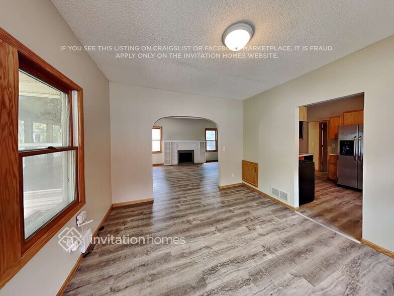 Building Photo - 4416 1st Ave S