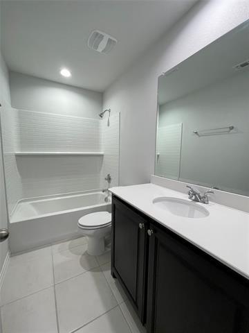 Building Photo - 5817 Brookville Dr