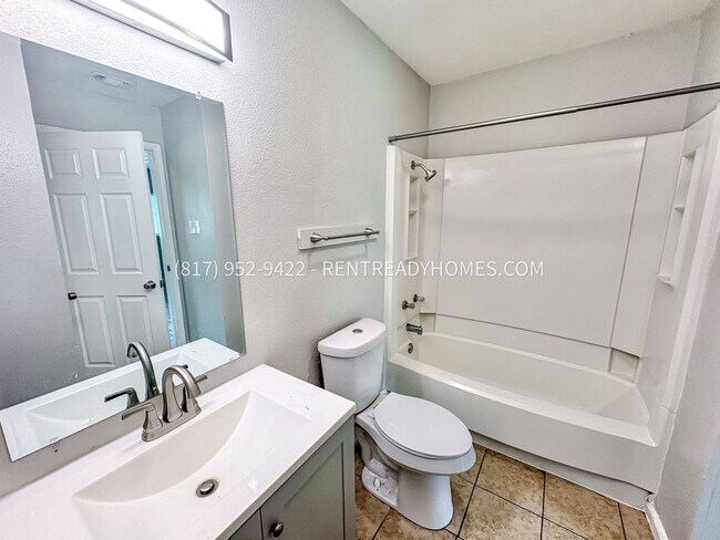 Building Photo - 5840 Glacier Sun Dr