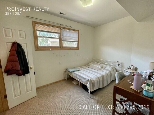 Building Photo - 1423 W Cortez-2