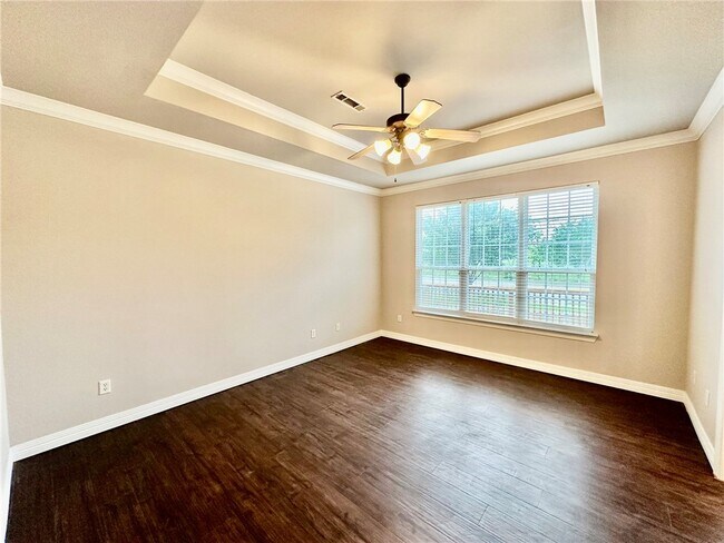 Building Photo - 2846 Eaglecrest Cir