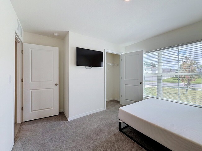Building Photo - 13559 Southern Magnolia Dr