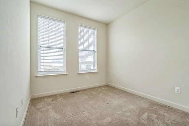 Building Photo - 9904 Wood Edge Wy