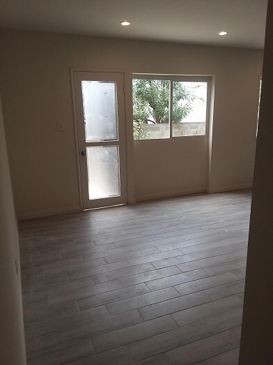 Building Photo - 641 Hardin Dr