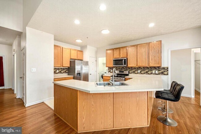 Building Photo - 9549 Wedge Way
