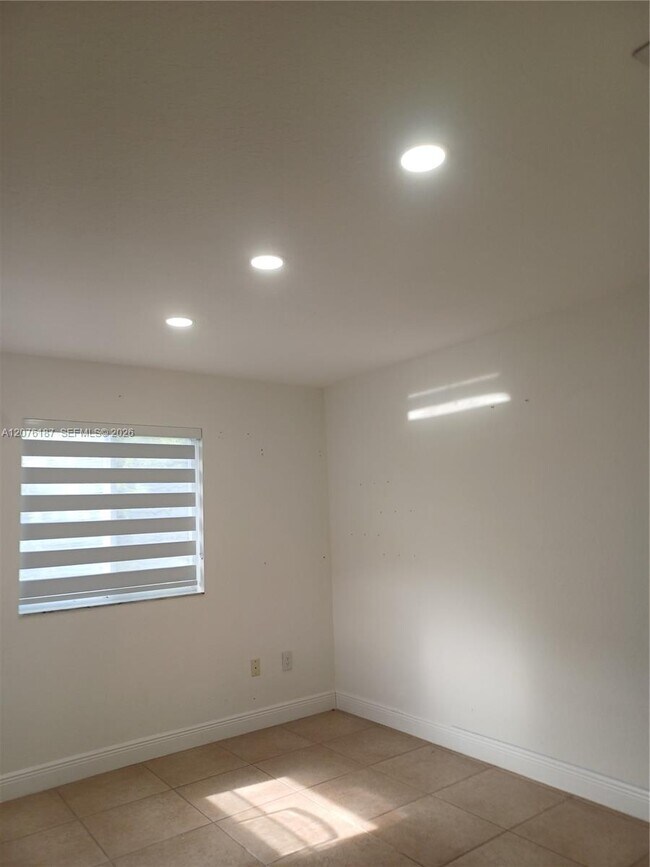 Building Photo - 12844 SW 256th Terrace