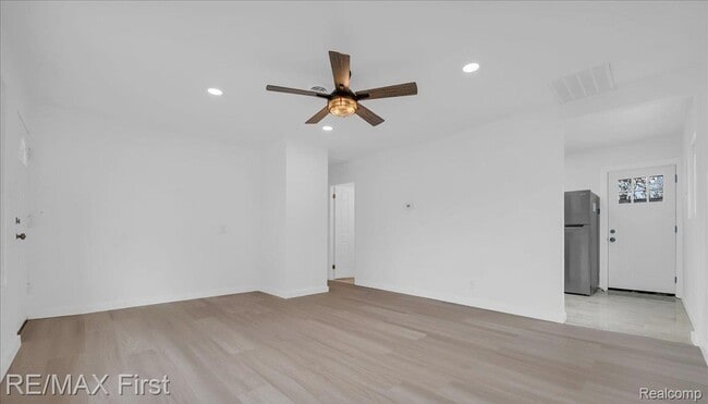 Building Photo - 23108 Pilgrim Ave