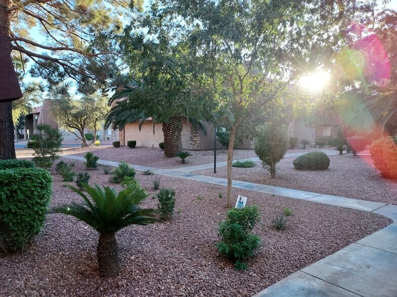 Primary Photo - 4918 River Glen Dr