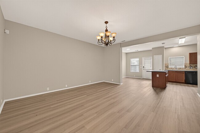 Building Photo - 16847 Mammoth Springs Dr